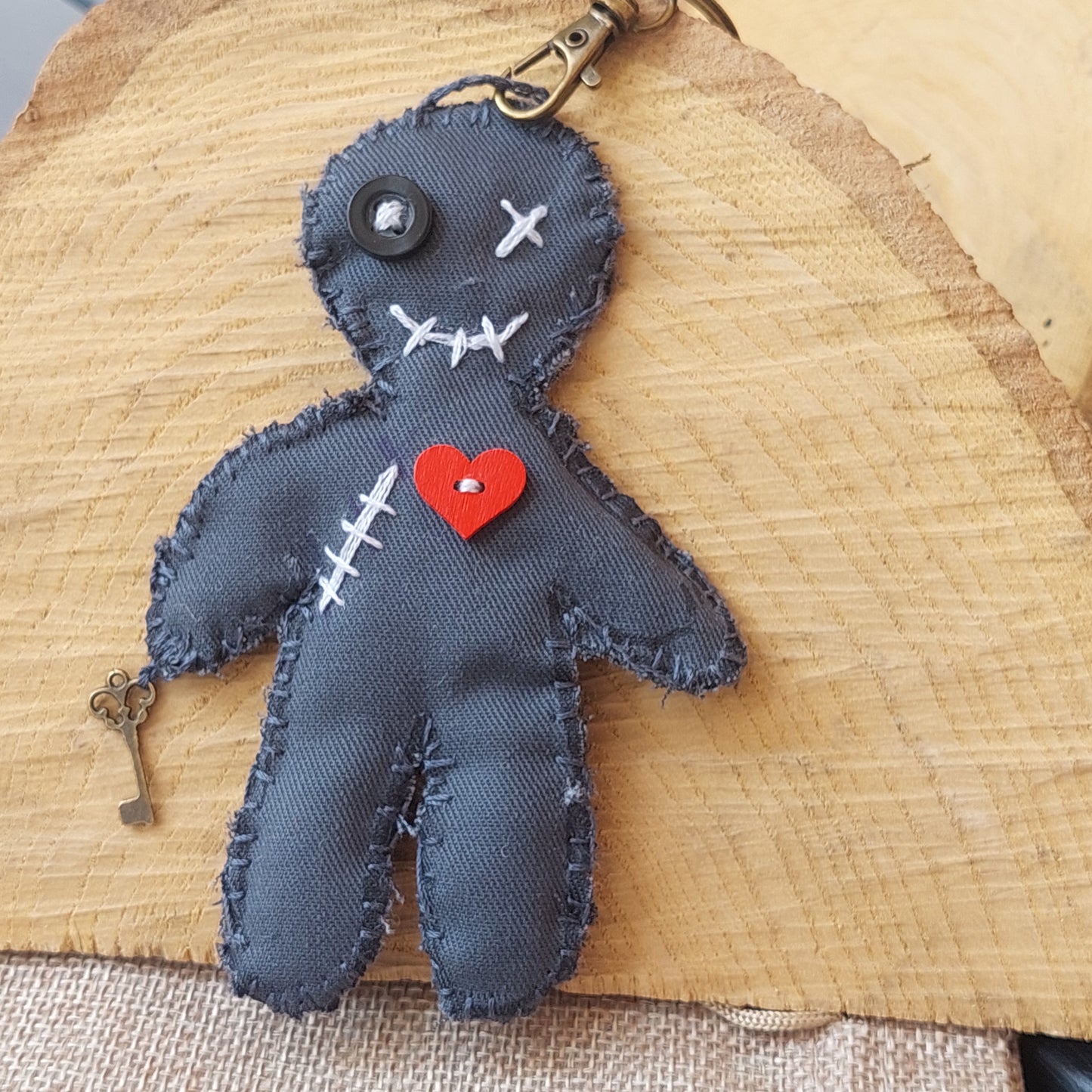 Gothic Voodoo Doll Keychain – Handmade Plush Amulet with Heart & Key | Creepy Cute Gift