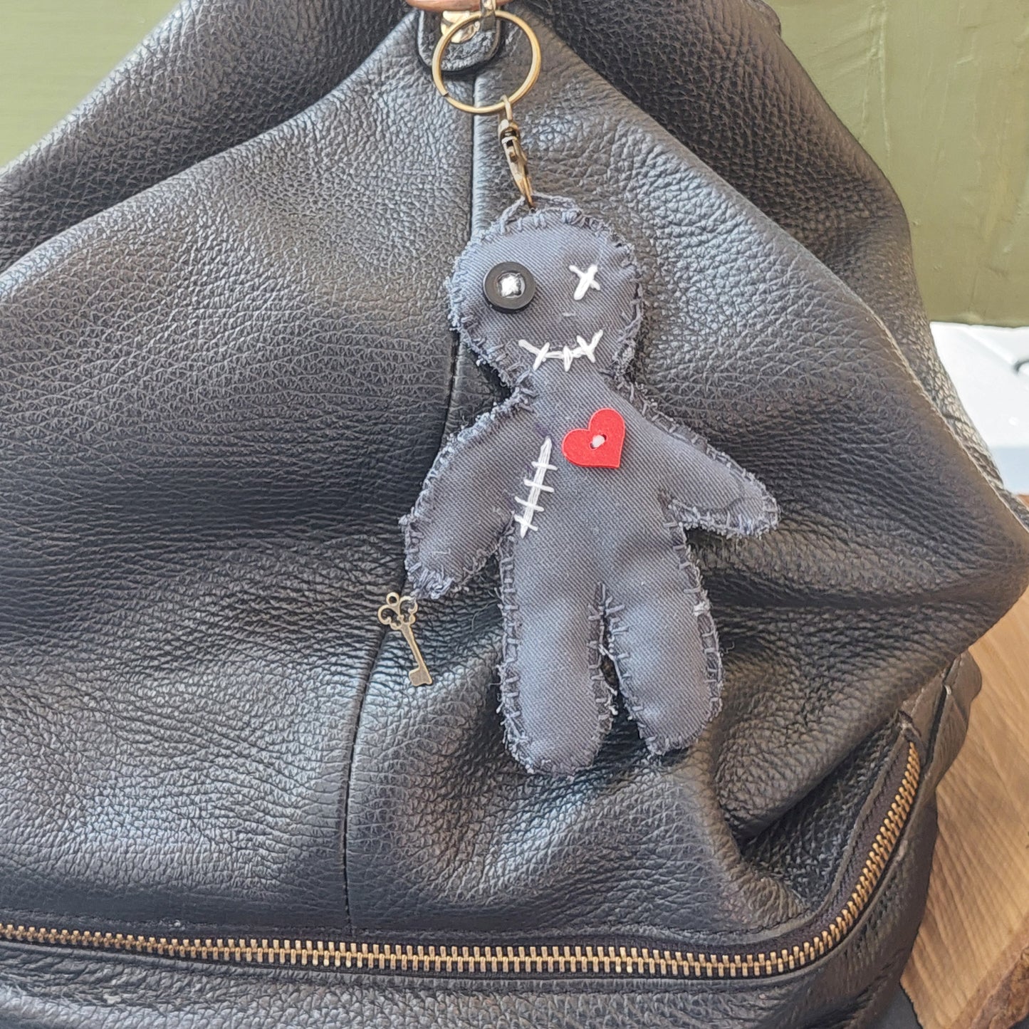 Gothic Voodoo Doll Keychain – Handmade Plush Amulet with Heart & Key | Creepy Cute Gift