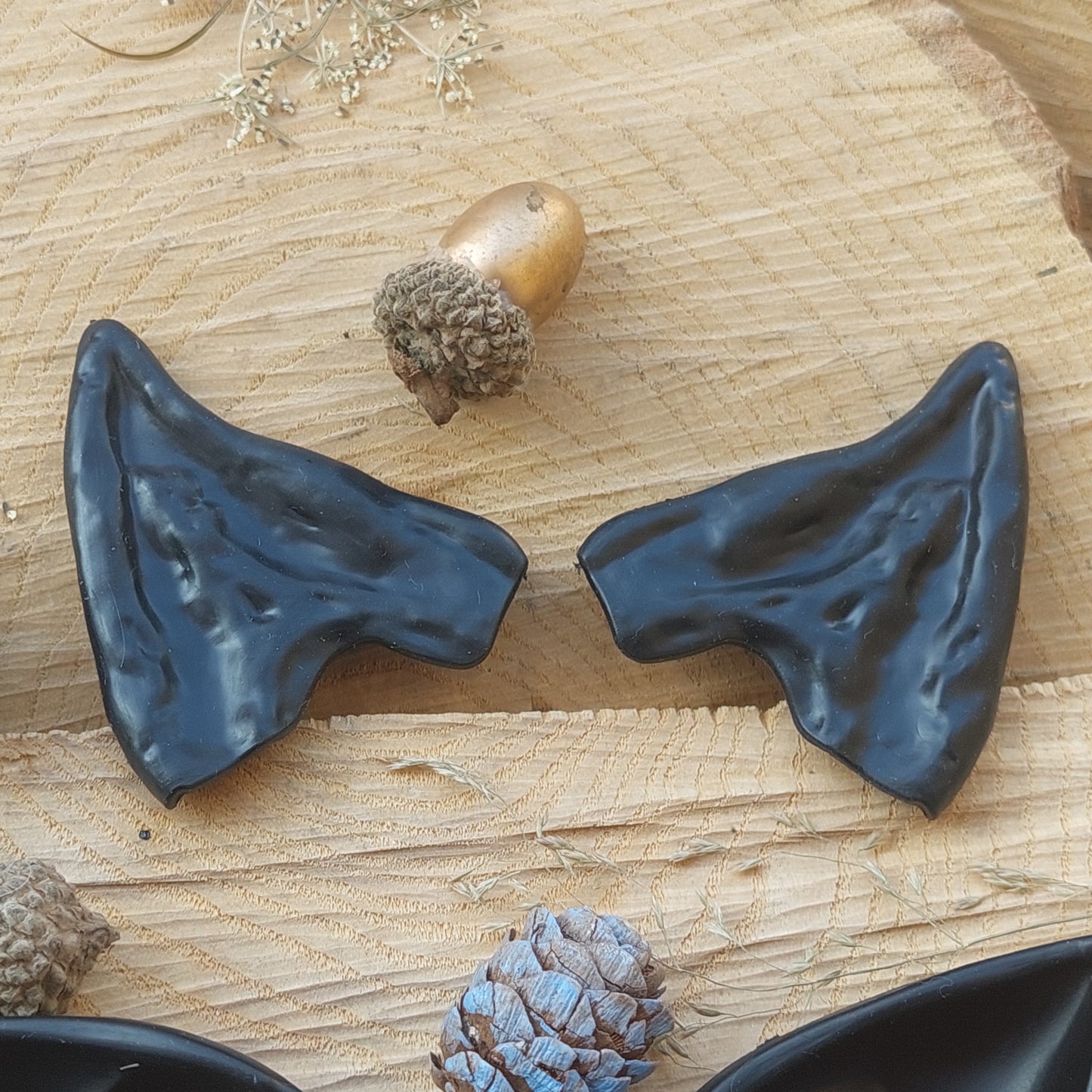 Black Elf Ears – Soft Silicone Fantasy Ear Cuffs, No Piercing, Gift Box