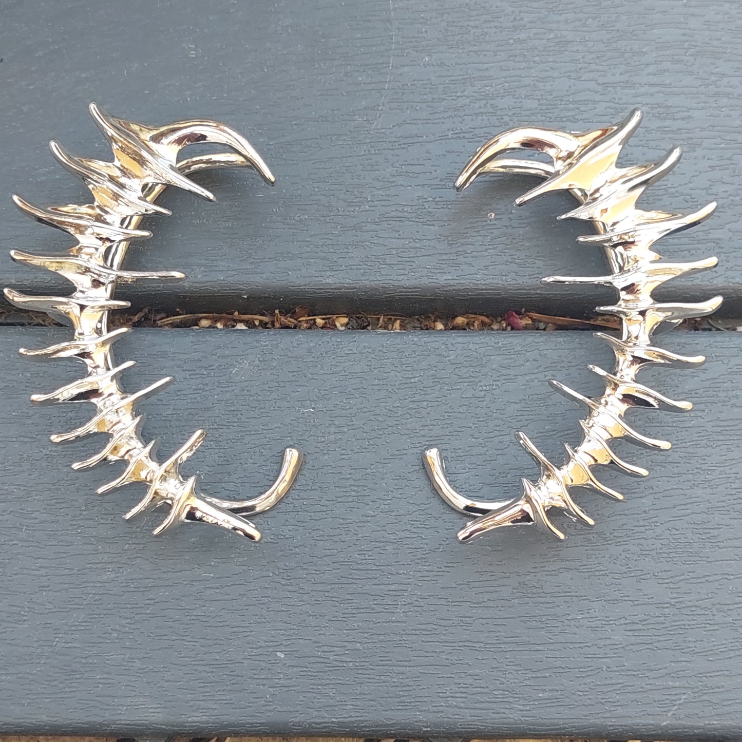 Gothic Spiked Skeleton Ear Cuffs – Silver & Gold Statement Jewelry | Non-Piercing Ear Wraps | Punk Alternative Gift