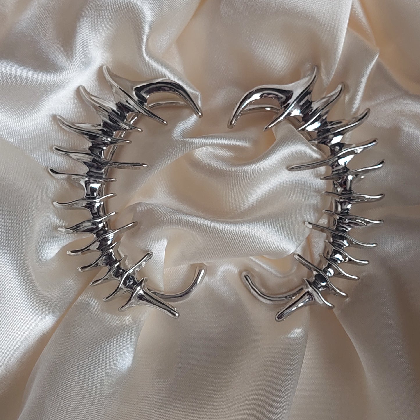 Gothic Spiked Skeleton Ear Cuffs – Silver & Gold Statement Jewelry | Non-Piercing Ear Wraps | Punk Alternative Gift
