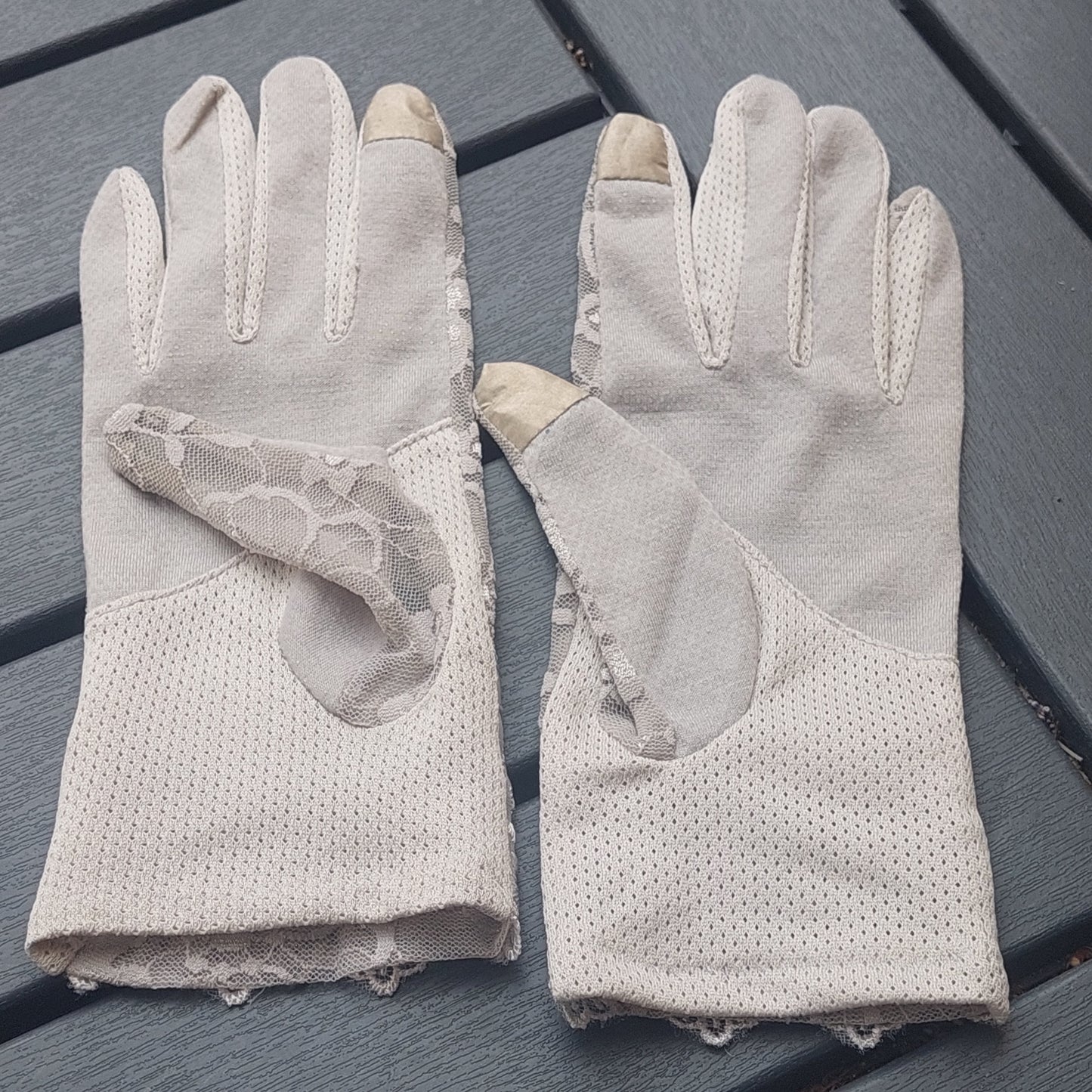 Elegant Lace Gloves for Women – Black, White & Grey | Touchscreen Compatible, Breathable, Gift Box, Wedding & Evening Accessories