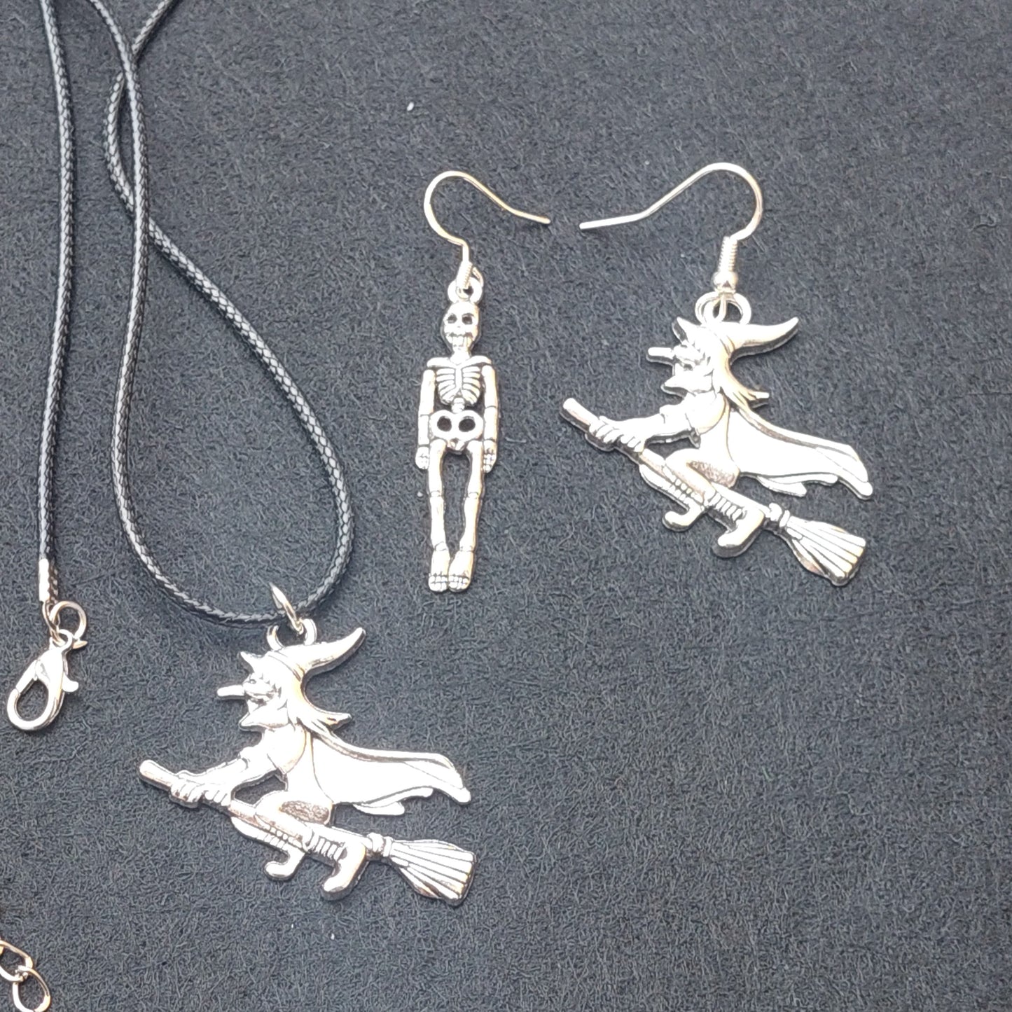 Gothic Halloween Jewelry Collection – Earrings & Necklace (9 Sets)