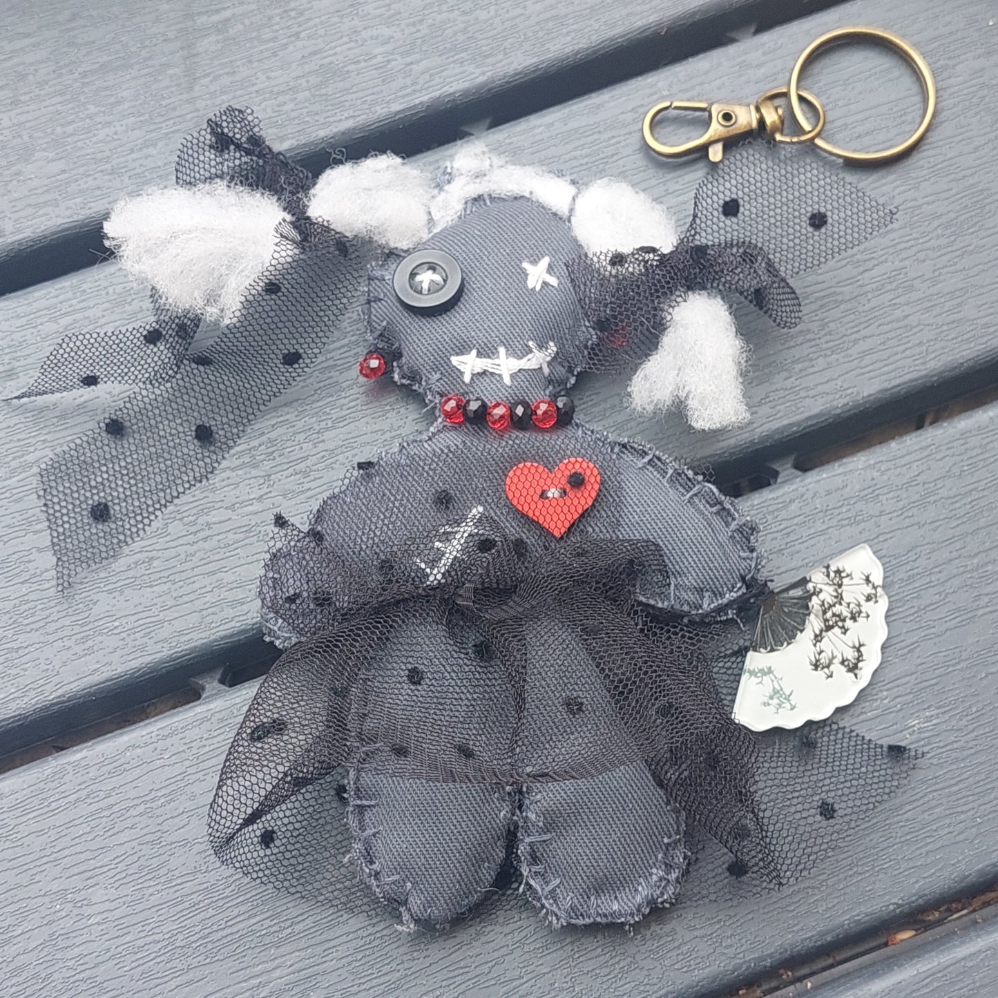 Mr. & Mrs. Smith – Gothic Voodoo Doll Keychain | Handmade Creepy Cute Couple Gift, Gothic Accessory