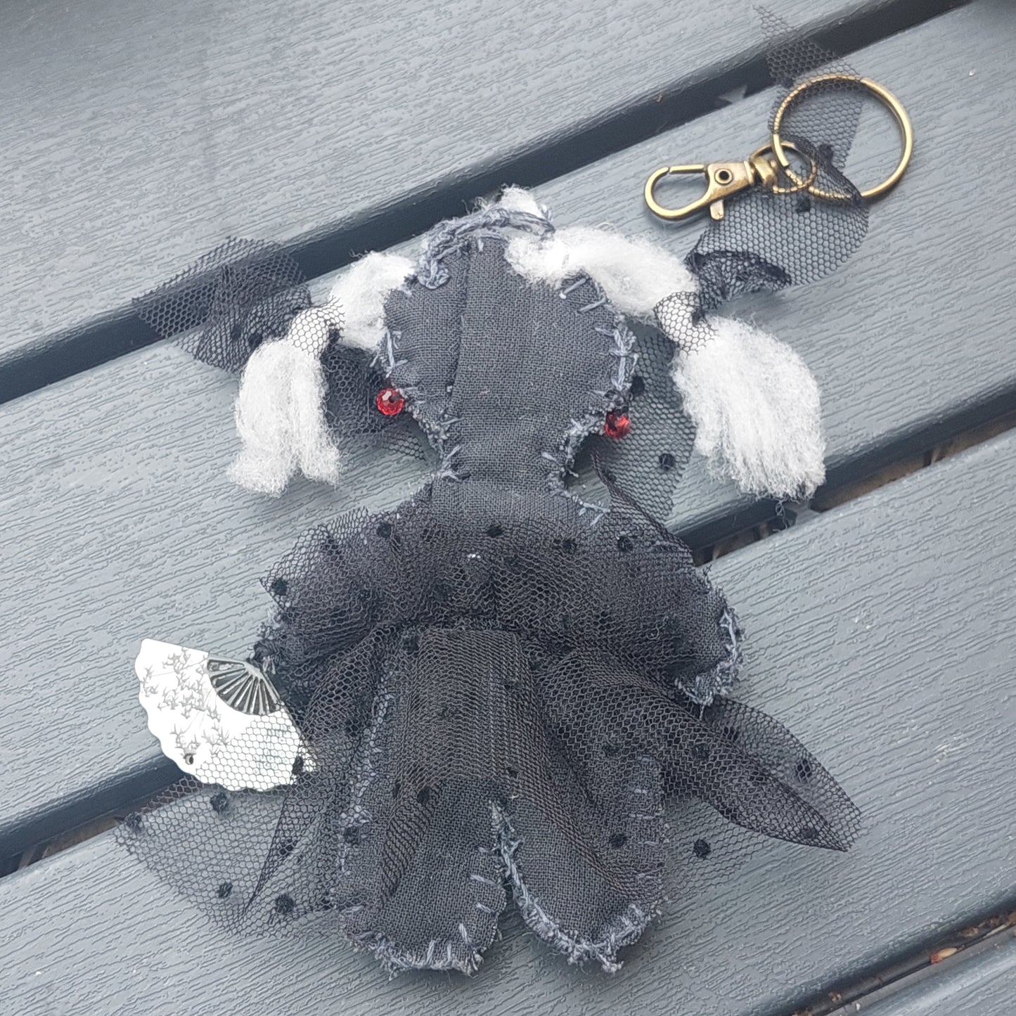 Mr. & Mrs. Smith – Gothic Voodoo Doll Keychain | Handmade Creepy Cute Couple Gift, Gothic Accessory