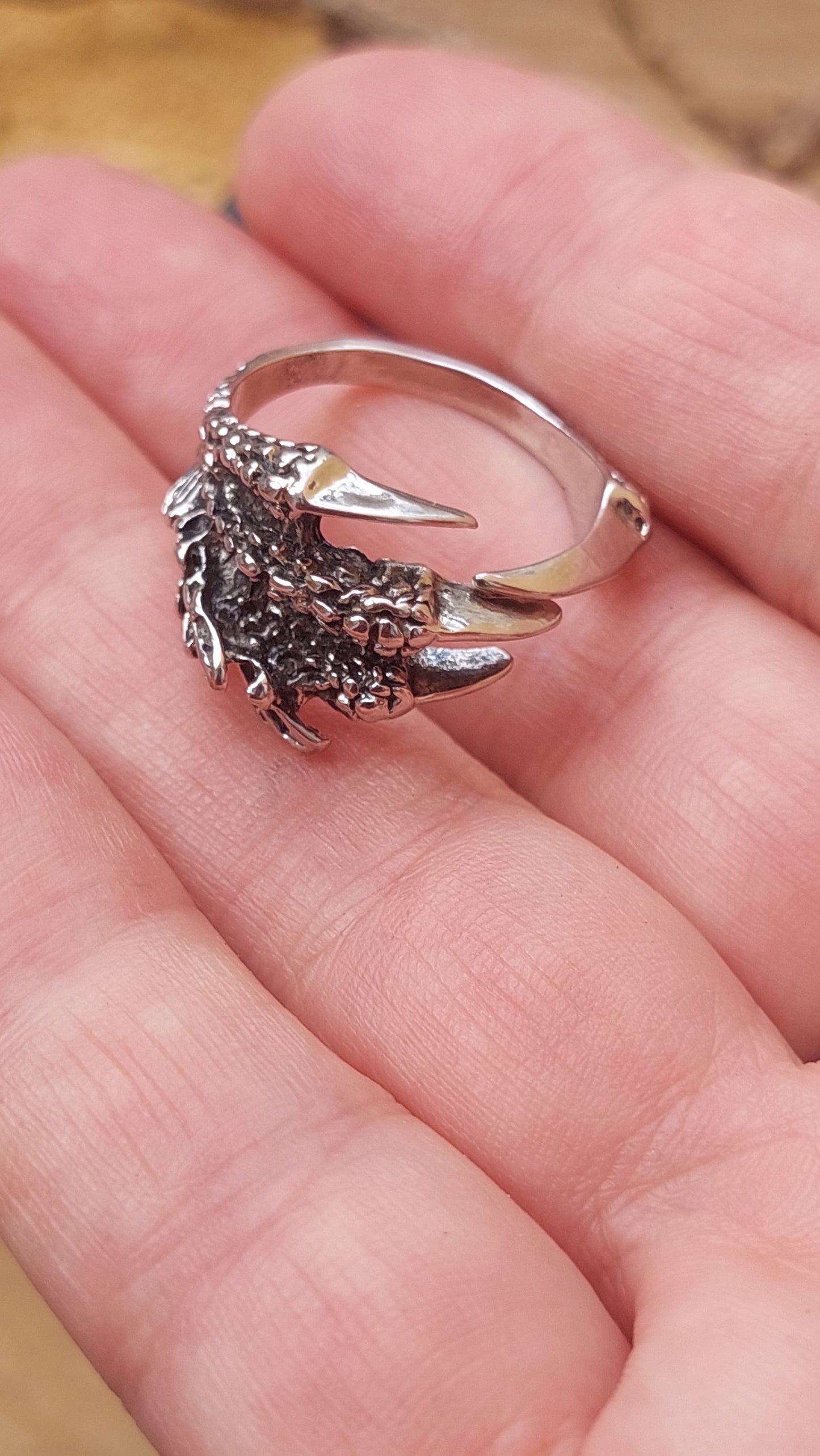 adjustable ring
