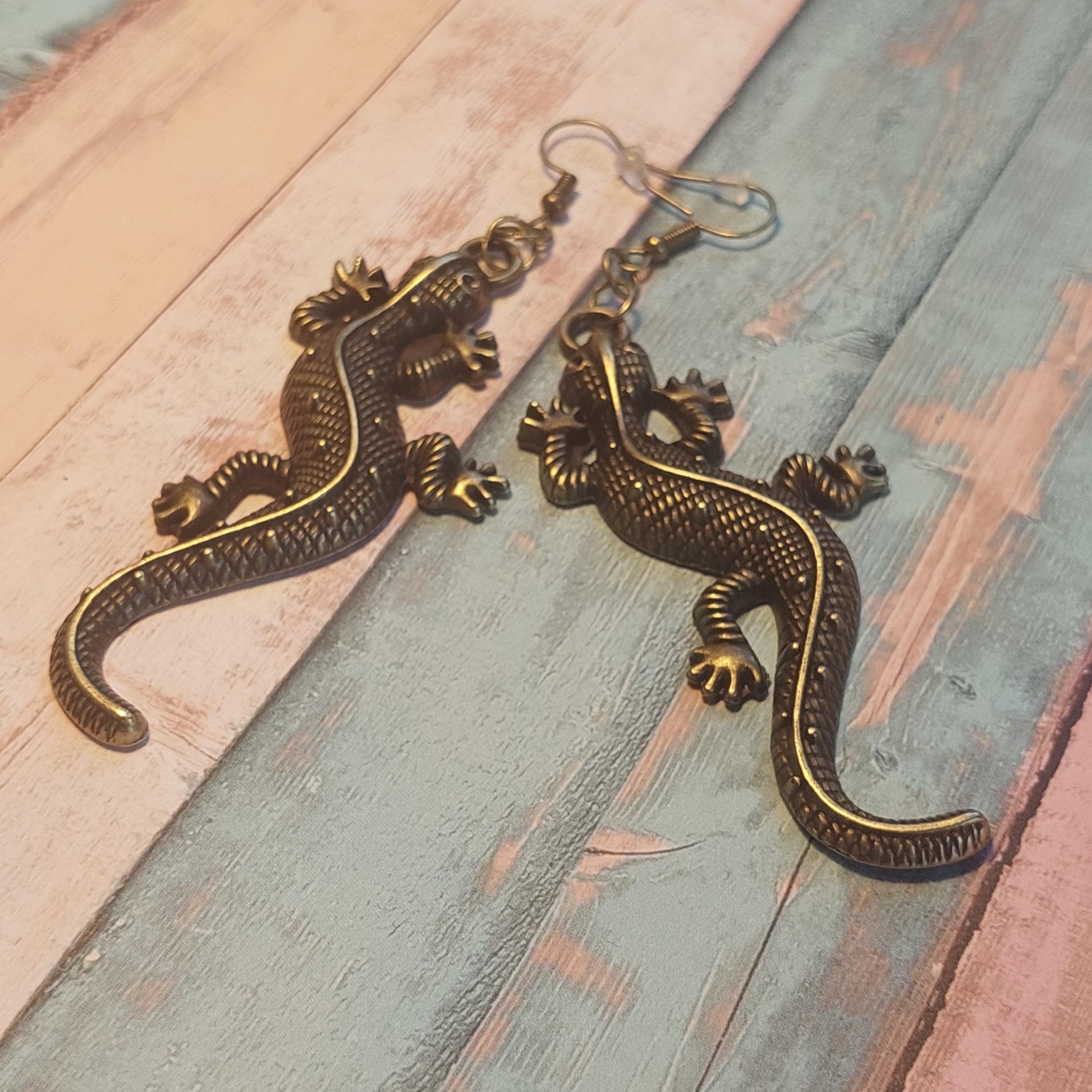 Vintage Gecko Earrings: Handcrafted Lizard Jewelry, Unique Animal-Inspired Gift for Her