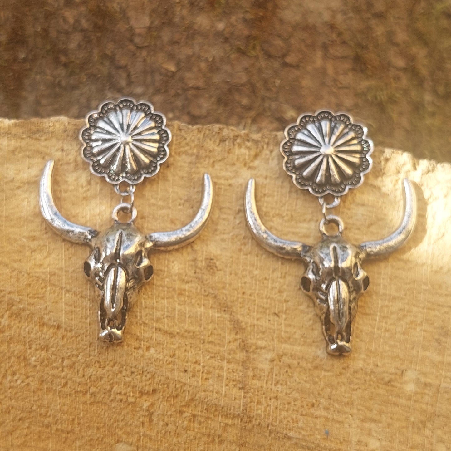 Gothic Bull Skull Jewelry Set - Leather Choker Necklace & Earrings Western Style