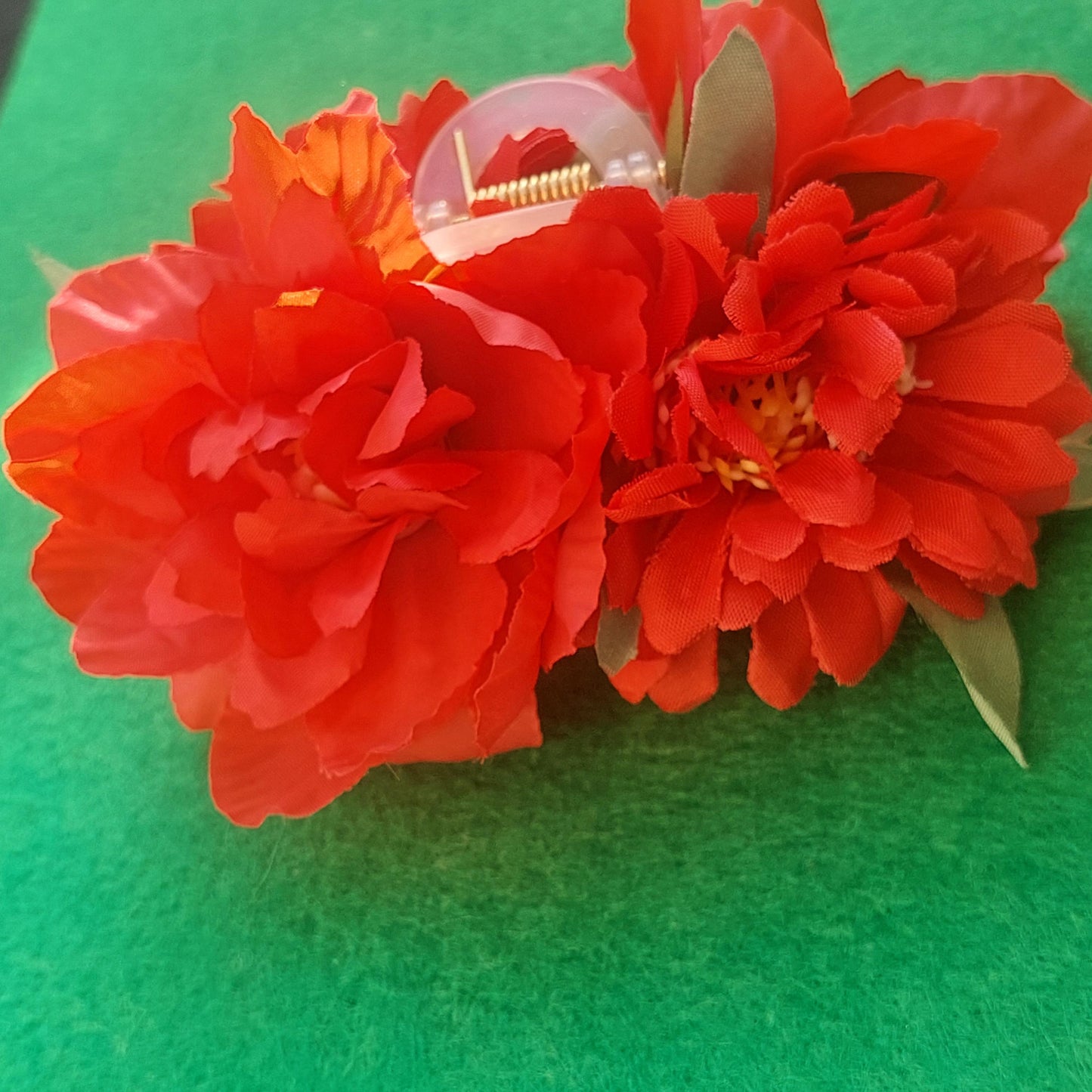 Oversized Floral Hair Claw Clip – Bold Handmade Flower Accessory for Thick Hair, Weddings, Festivals, Party Hair Clip in Pink, Red, Beige