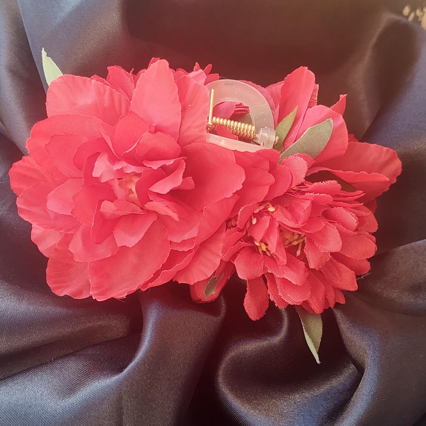 Oversized Floral Hair Claw Clip – Bold Handmade Flower Accessory for Thick Hair, Weddings, Festivals, Party Hair Clip in Pink, Red, Beige