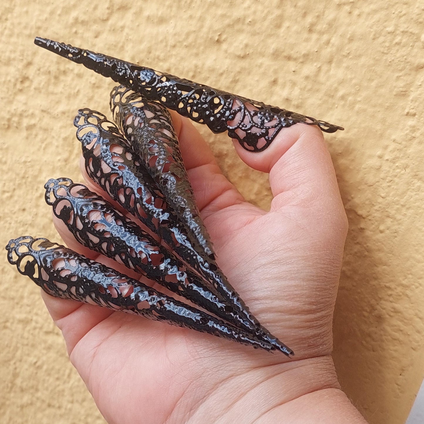 Gothic Claw Rings & Metal Armor | Halloween, Cosplay & LARP Accessories