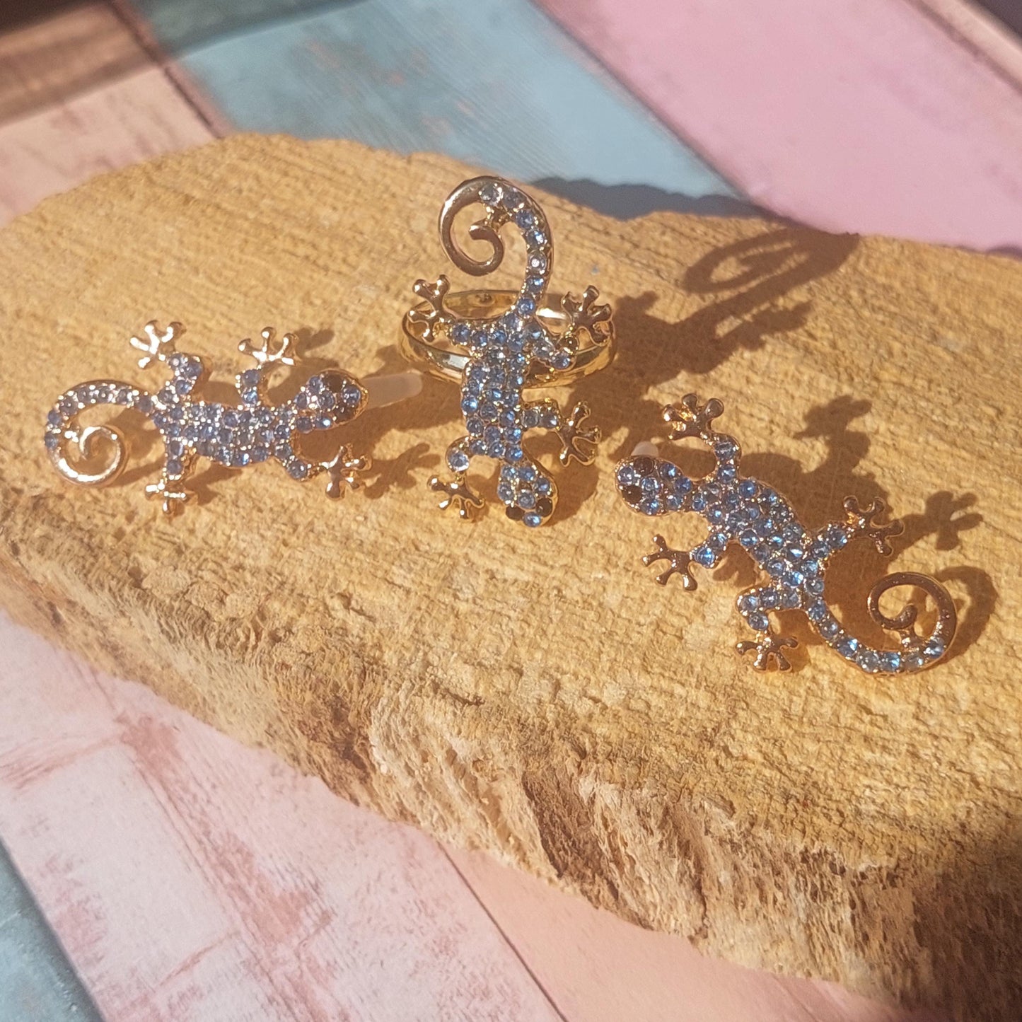 Blauer Kristall Ohrstecker & Ring - Elegantes Geschenk für Sie