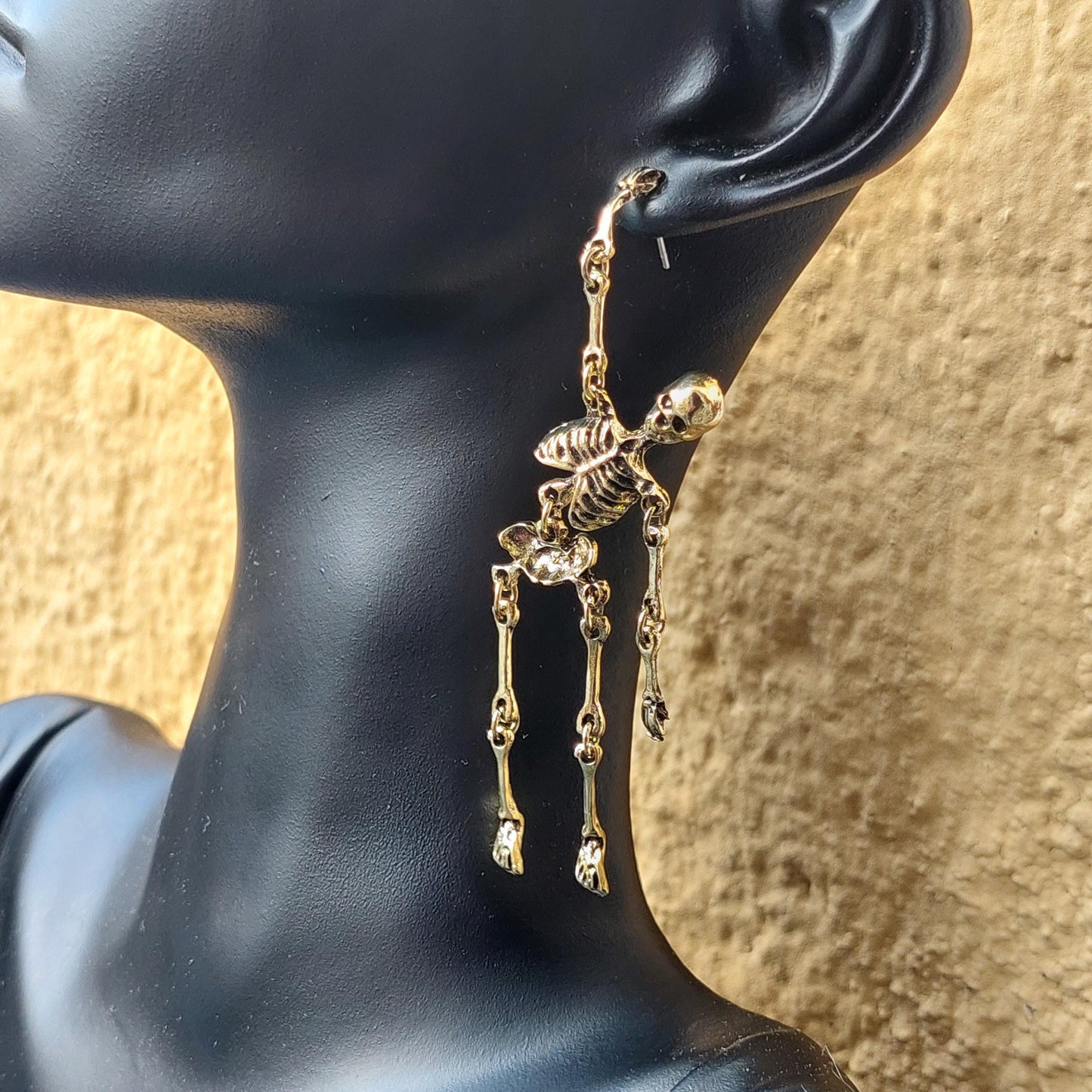 Gothic Skull Earrings & Claw Bracelet Set - Vintage Punk Jewelry Silver Gold