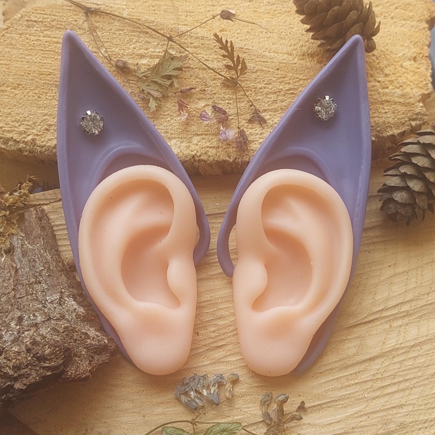 Lila Elfenohren ohne Piercing, Silikon Pixie Ohren für Weinachten, Cosplay, Halloween, Fantasy Kostüm, Geschenk für Sie Ihn Elfen Party Zubehör