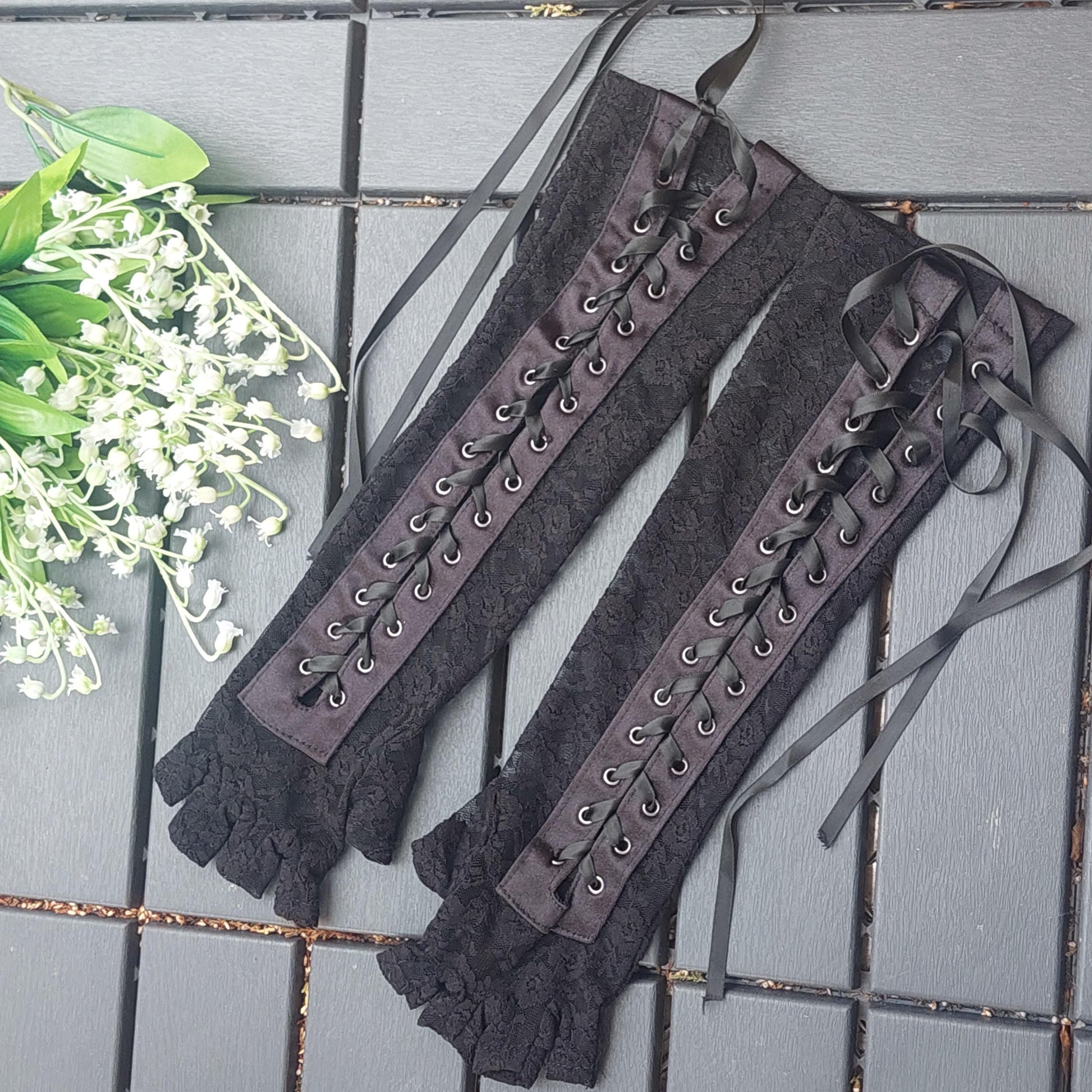 Elegant Black Lace Fingerless Evening Gloves with Statement Lacing - Stylish Women's Accessory