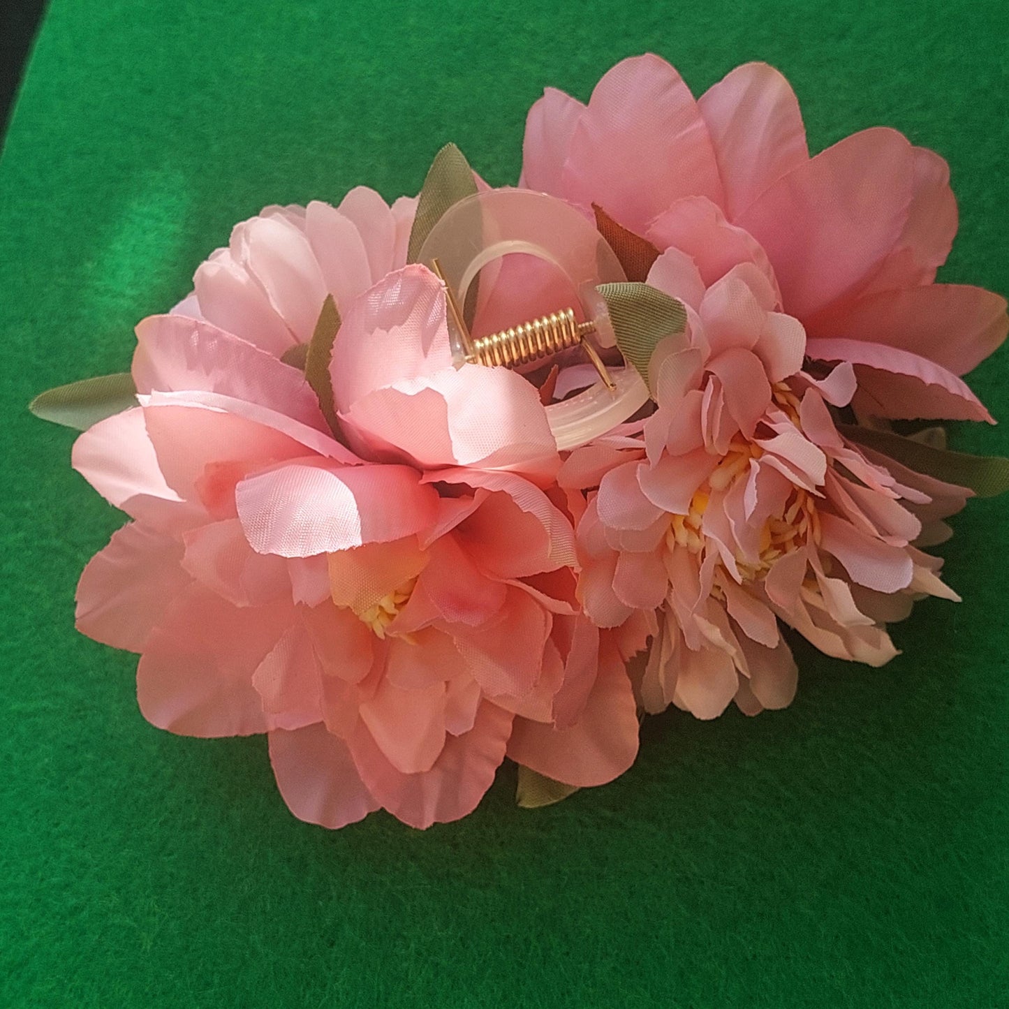 Oversized Floral Hair Claw Clip – Bold Handmade Flower Accessory for Thick Hair, Weddings, Festivals, Party Hair Clip in Pink, Red, Beige