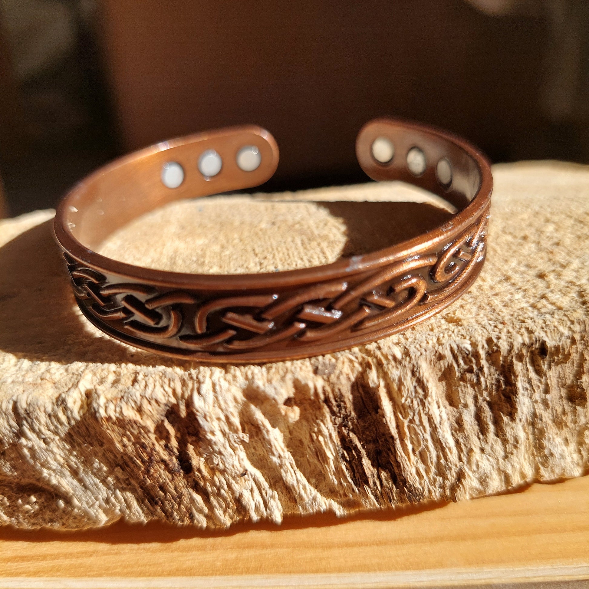 Copper Bracelet Magnetic Healing Bracelet - Engraved Retro Wellness Gift for Men and Women
