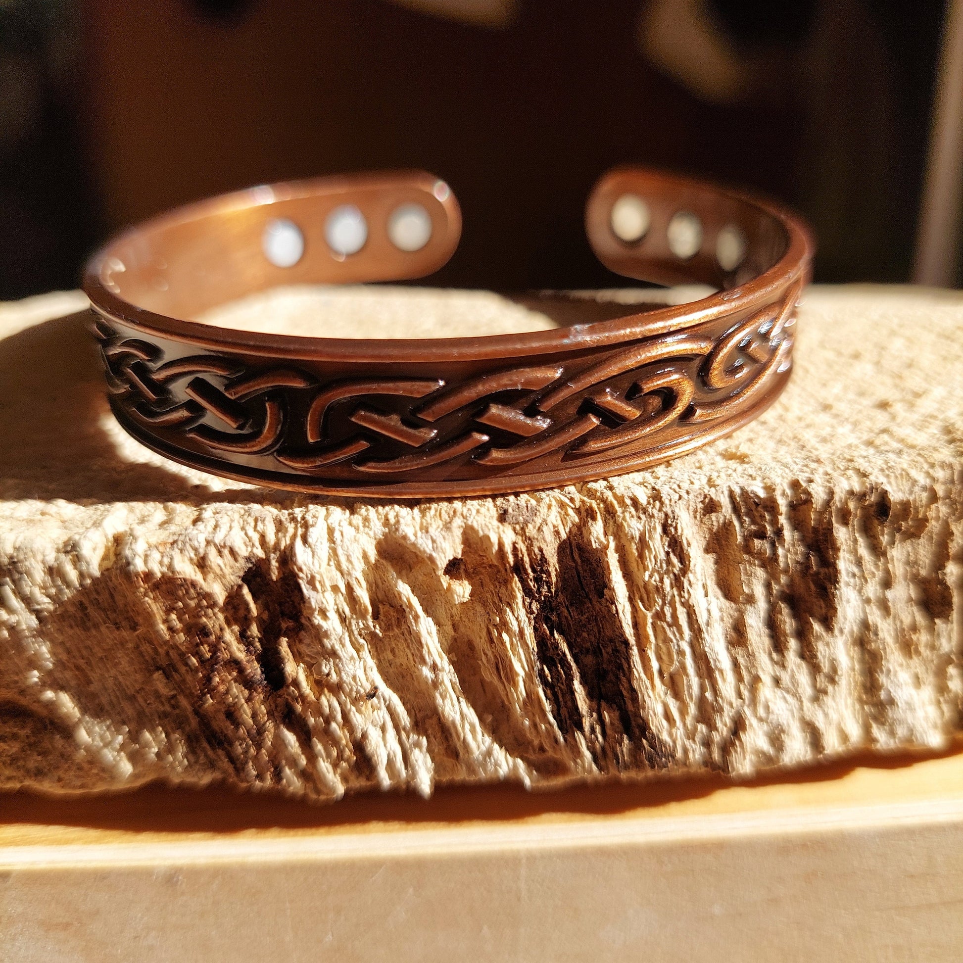 Copper Bracelet Magnetic Healing Bracelet - Engraved Retro Wellness Gift for Men and Women