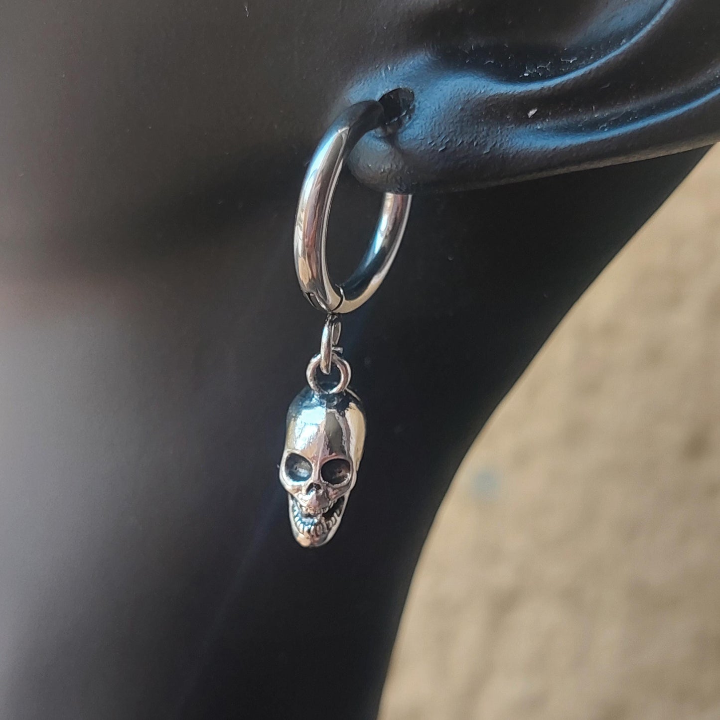 Gothic Skull Jewelry Set – Vintage Silver Earrings & Flip Ring | Punk Rock Unisex Gift