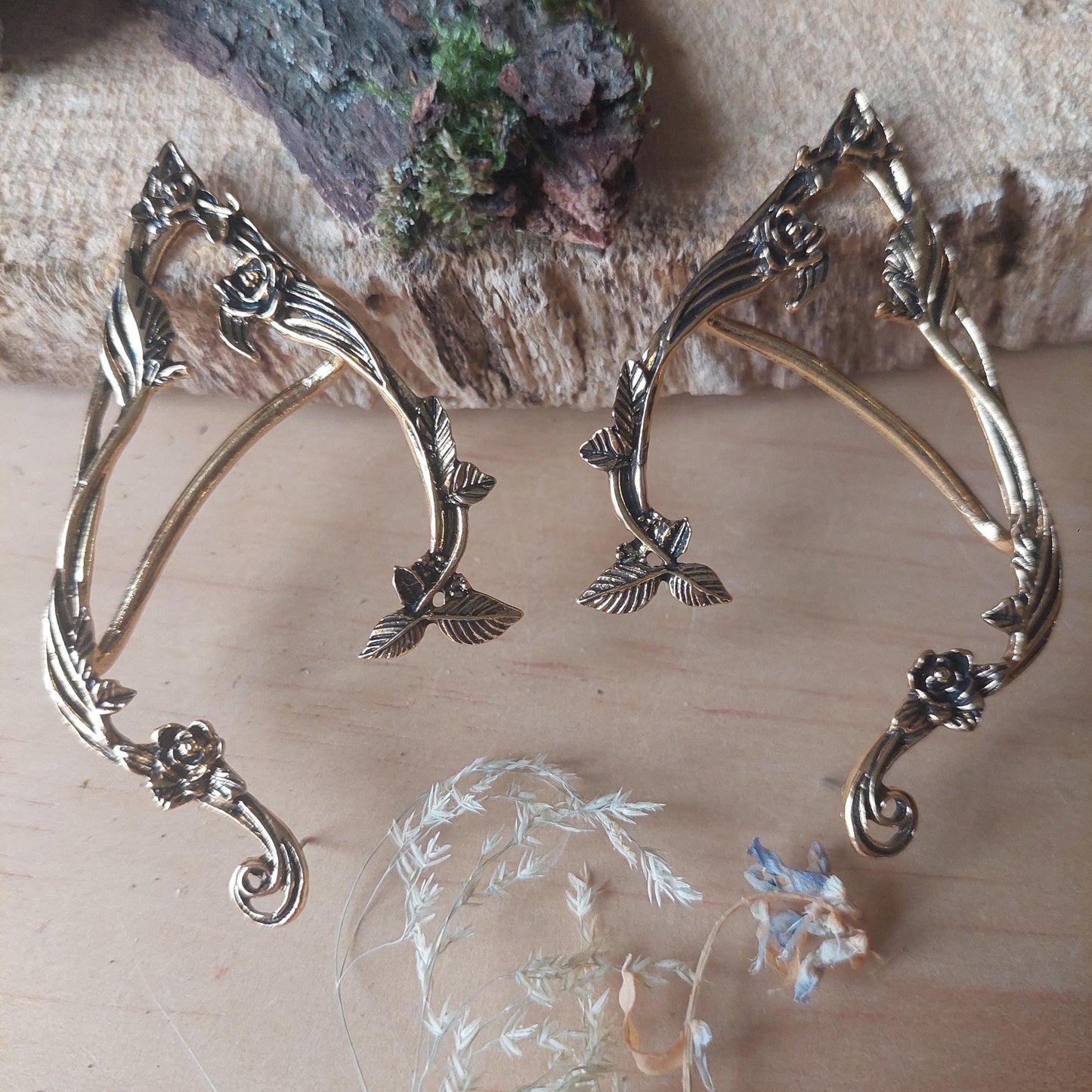 Exquisite Golden Elven Ear Cuffs – Fantasy Earrings for Left and Right Ear | Cosplay Jewelry for Women | Gift-Ready Elf Accessories