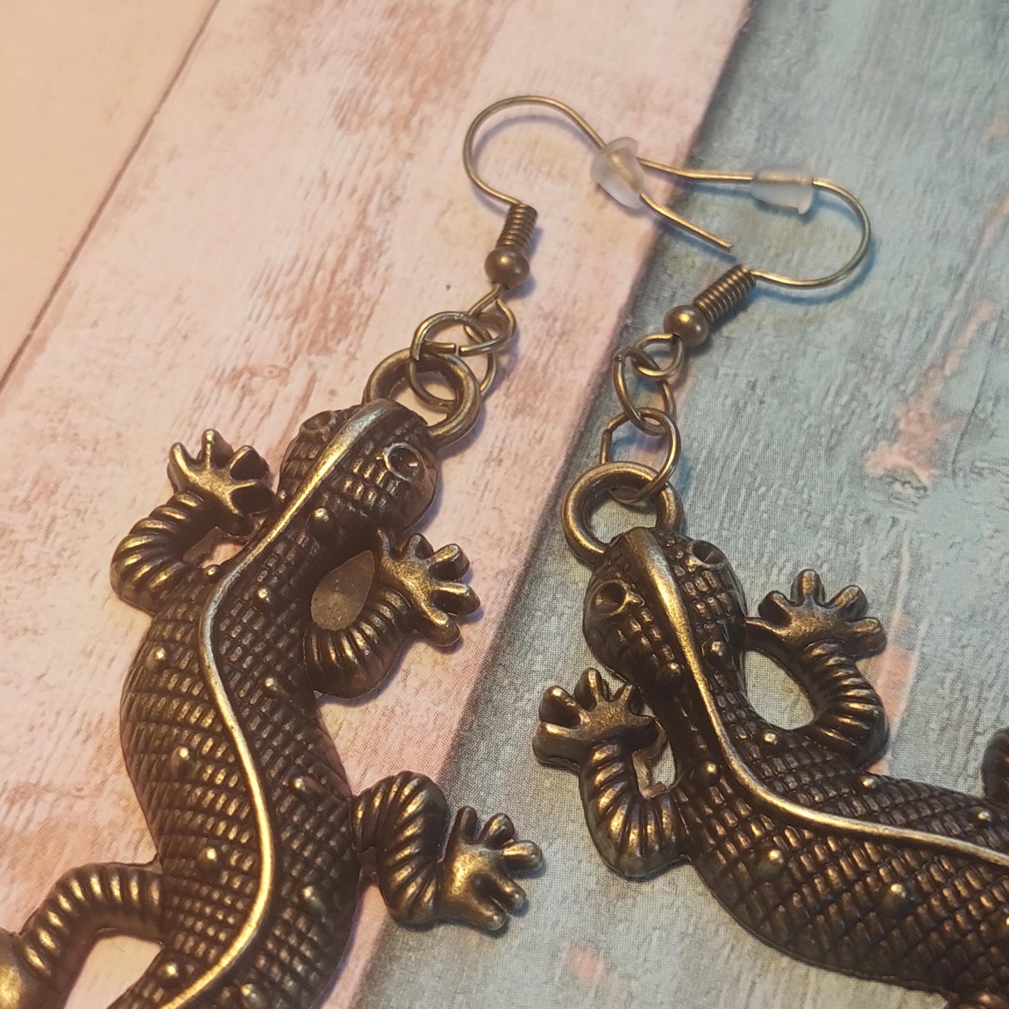Vintage Gecko Earrings: Handcrafted Lizard Jewelry, Unique Animal-Inspired Gift for Her