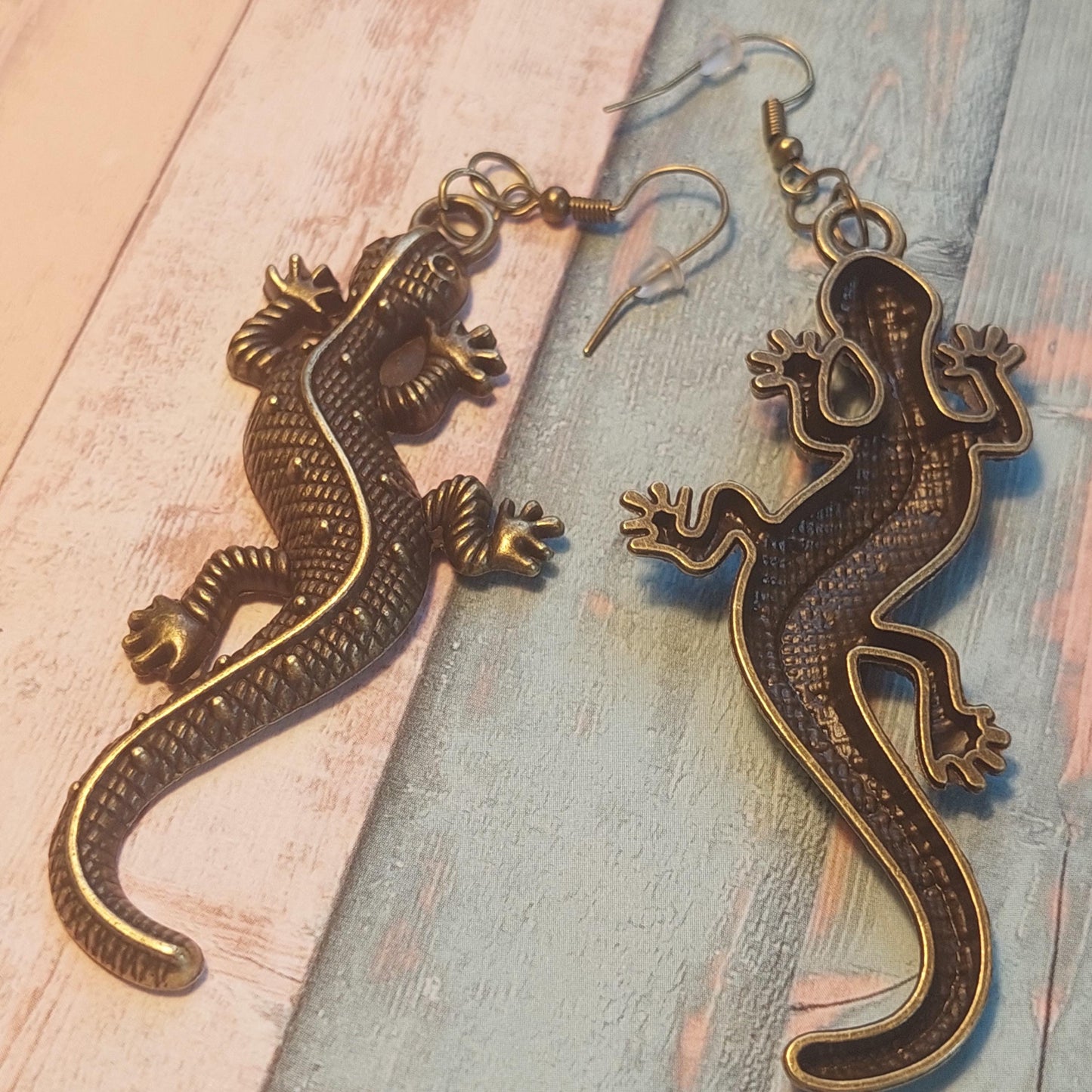 Vintage Gecko Earrings: Handcrafted Lizard Jewelry, Unique Animal-Inspired Gift for Her