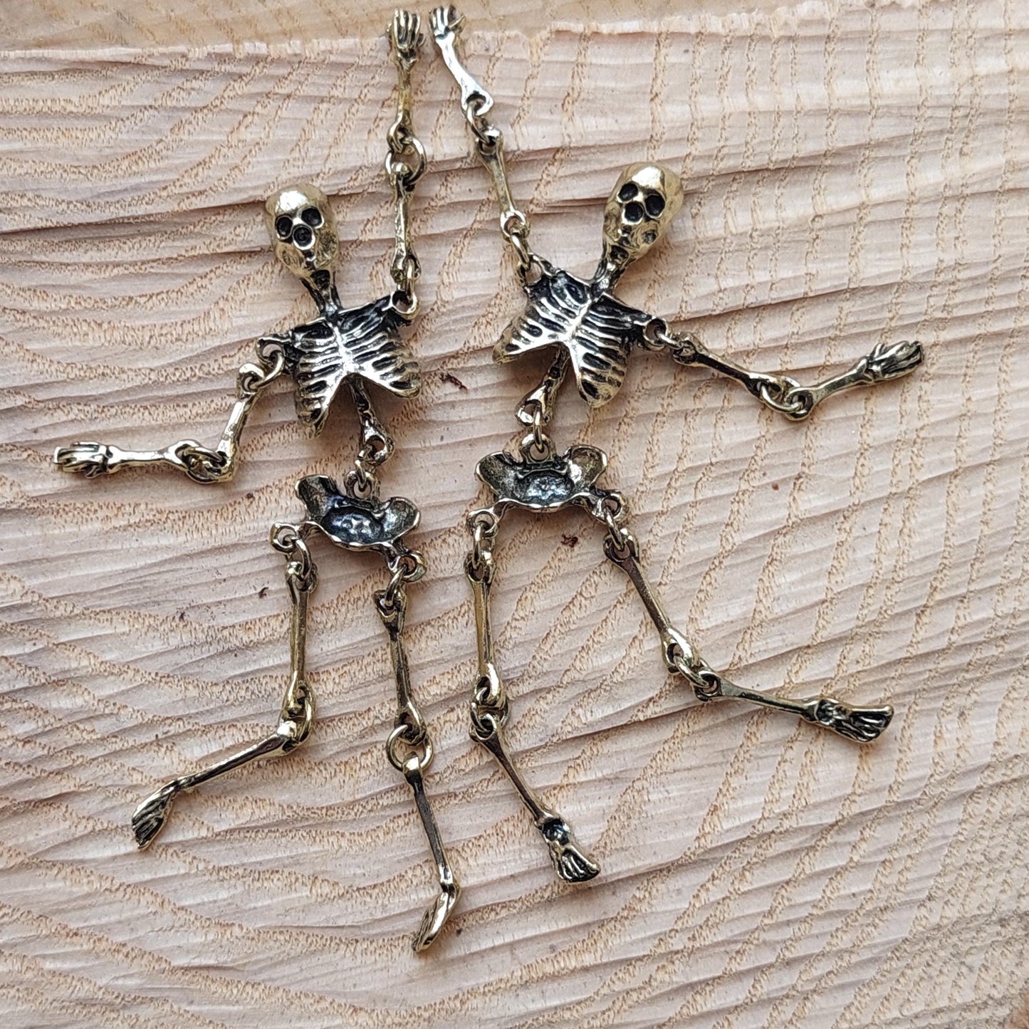 Gothic Skull Earrings & Claw Bracelet Set - Vintage Punk Jewelry Silver Gold