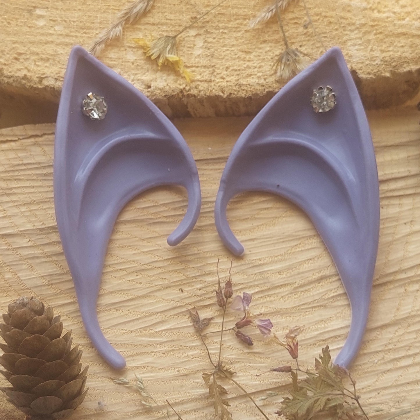 Lila Elfenohren ohne Piercing, Silikon Pixie Ohren für Weinachten, Cosplay, Halloween, Fantasy Kostüm, Geschenk für Sie Ihn Elfen Party Zubehör