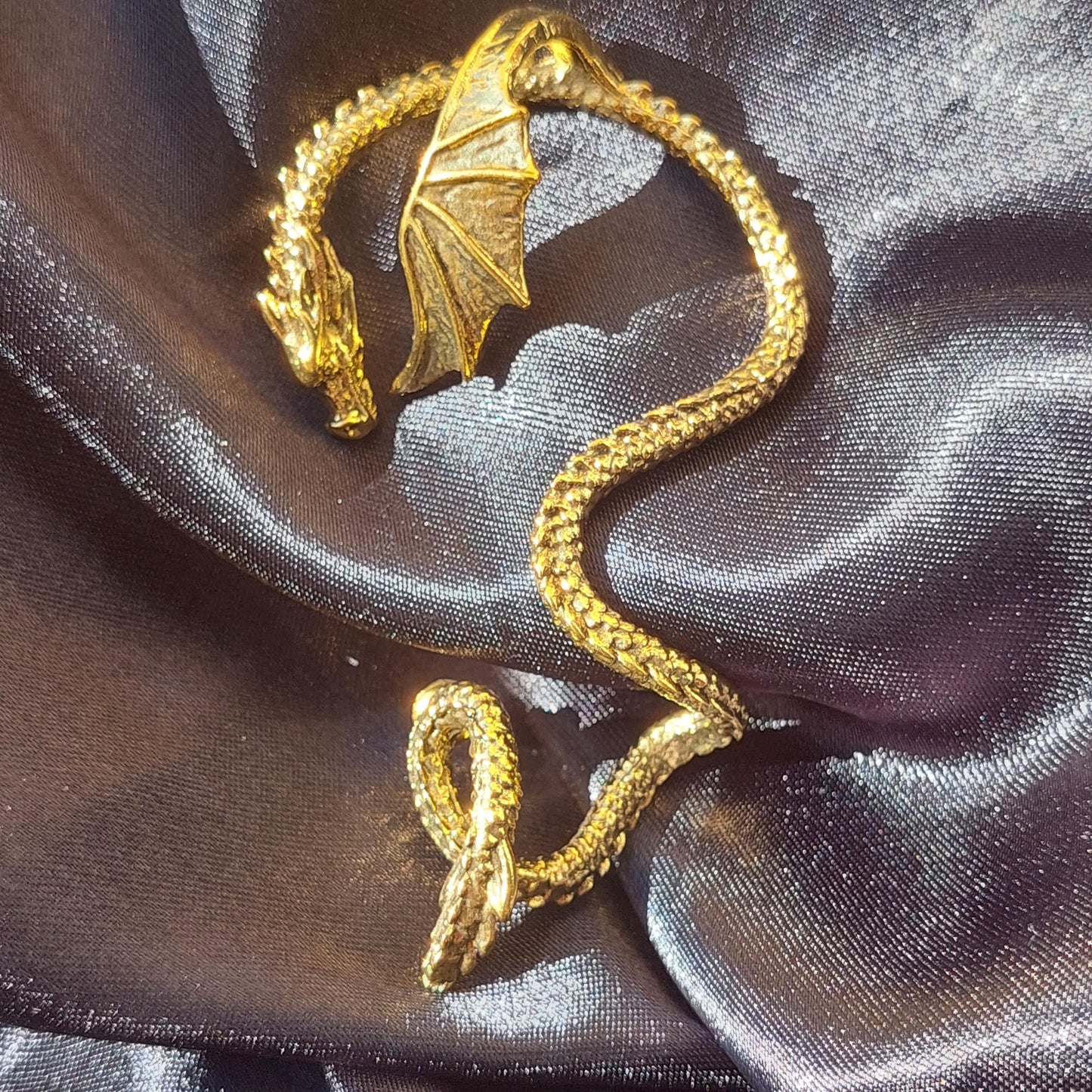 Dragon Ear Cuffs Set – Gold, Silver & Black Gothic Fantasy Jewelry | Bold Statement Earrings for Cosplay, LARP & Unique Gifts