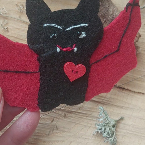 Black and red bat felt brooch, 5 × 8 cm handmade Halloween pin
